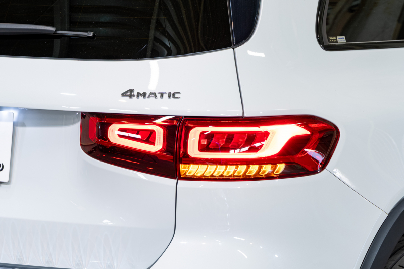 メルセデスベンツ GLB GLB250 4MATIC ｽﾎﾟｰﾂ ﾅﾋﾞｹﾞｰｼｮﾝ&ﾅｲﾄ&ﾚｰﾀﾞｰｾｰﾌﾃｨPKG　1ｵｰﾅｰ 黒革 ｼｰﾄﾋｰﾀｰ MBUXﾅﾋﾞ ﾌﾙｾｸﾞTV 360ｶﾒﾗ ﾏﾙﾁﾋﾞｰﾑLED ﾜｲﾔﾚｽﾁｬｰｼﾞﾝｸﾞ AMGｴｱﾛ&20ｲﾝﾁAW　2年保証
