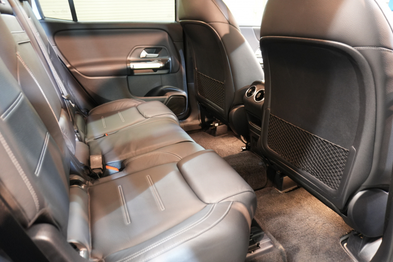 メルセデスベンツ GLB GLB250 4MATIC ｽﾎﾟｰﾂ ﾅﾋﾞｹﾞｰｼｮﾝ&ﾅｲﾄ&ﾚｰﾀﾞｰｾｰﾌﾃｨPKG　1ｵｰﾅｰ 黒革 ｼｰﾄﾋｰﾀｰ MBUXﾅﾋﾞ ﾌﾙｾｸﾞTV 360ｶﾒﾗ ﾏﾙﾁﾋﾞｰﾑLED ﾜｲﾔﾚｽﾁｬｰｼﾞﾝｸﾞ AMGｴｱﾛ&20ｲﾝﾁAW　2年保証