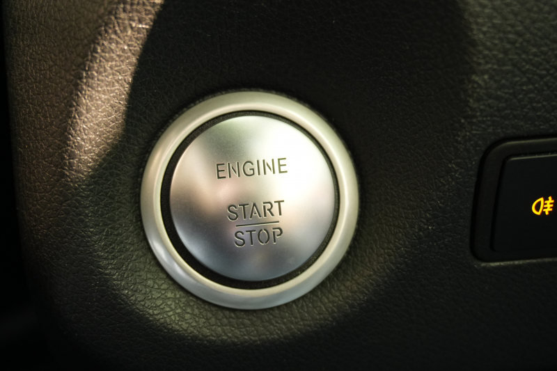 メルセデスベンツ CLAクラス CLA220 4MATIC ｼｭｰﾃｨﾝｸﾞﾌﾞﾚｰｸ ﾚｰﾀﾞｰｾｰﾌﾃｨPKG　後期 Pｽﾀ 黒革 ｼｰﾄﾋｰﾀｰ 純正ﾅﾋﾞ ﾌﾙｾｸﾞTV BTｵｰﾃﾞｨｵ&TEL CarPlay Bｶﾒﾗ PTS LEDﾍｯﾄﾞﾗｲﾄ ｱﾝﾋﾞｴﾝﾄ 18ｲﾝﾁAW　2年保証付