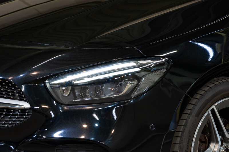 メルセデスベンツ Bクラス B180 AMGﾗｲﾝ ﾚｻﾞｰEX&ｱﾄﾞﾊﾞﾝｽﾄﾞ&ﾅﾋﾞｹﾞｰｼｮﾝ&ﾚｰﾀﾞｰｾｰﾌﾃｨPKG　黒×赤革 ﾊﾟﾉﾗﾏSR MBUXﾅﾋﾞ ﾌﾙｾｸﾞ 360ｶﾒﾗ ﾍｯﾄﾞｱｯﾌﾟD 自動ﾃｰﾙｹﾞｰﾄ LEDﾍｯﾄﾞﾗｲﾄ ｼｰﾄﾋｰﾀｰ 18ｲﾝﾁAW　2年保証付