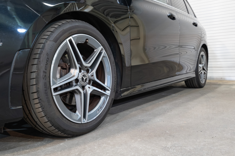 メルセデスベンツ Bクラス B180 AMGﾗｲﾝ ﾚｻﾞｰEX&ｱﾄﾞﾊﾞﾝｽﾄﾞ&ﾅﾋﾞｹﾞｰｼｮﾝ&ﾚｰﾀﾞｰｾｰﾌﾃｨPKG　黒×赤革 ﾊﾟﾉﾗﾏSR MBUXﾅﾋﾞ ﾌﾙｾｸﾞ 360ｶﾒﾗ ﾍｯﾄﾞｱｯﾌﾟD 自動ﾃｰﾙｹﾞｰﾄ LEDﾍｯﾄﾞﾗｲﾄ ｼｰﾄﾋｰﾀｰ 18ｲﾝﾁAW　2年保証付