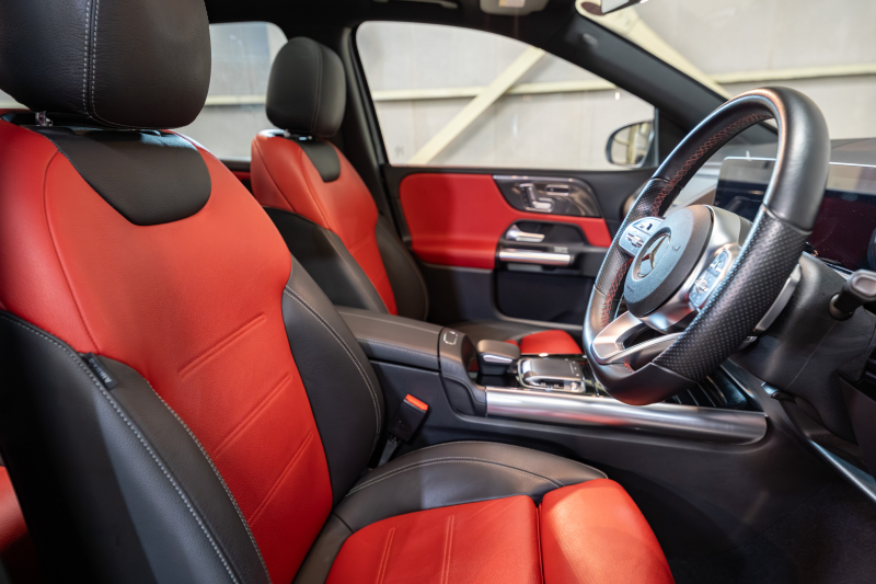 メルセデスベンツ Bクラス B180 AMGﾗｲﾝ ﾚｻﾞｰEX&ｱﾄﾞﾊﾞﾝｽﾄﾞ&ﾅﾋﾞｹﾞｰｼｮﾝ&ﾚｰﾀﾞｰｾｰﾌﾃｨPKG　黒×赤革 ﾊﾟﾉﾗﾏSR MBUXﾅﾋﾞ ﾌﾙｾｸﾞ 360ｶﾒﾗ ﾍｯﾄﾞｱｯﾌﾟD 自動ﾃｰﾙｹﾞｰﾄ LEDﾍｯﾄﾞﾗｲﾄ ｼｰﾄﾋｰﾀｰ 18ｲﾝﾁAW　2年保証付