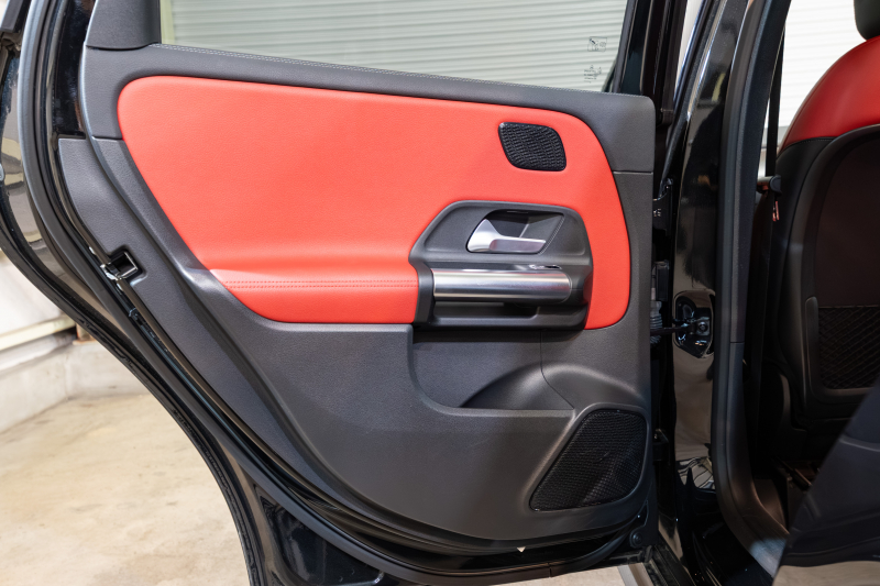 メルセデスベンツ Bクラス B180 AMGﾗｲﾝ ﾚｻﾞｰEX&ｱﾄﾞﾊﾞﾝｽﾄﾞ&ﾅﾋﾞｹﾞｰｼｮﾝ&ﾚｰﾀﾞｰｾｰﾌﾃｨPKG　黒×赤革 ﾊﾟﾉﾗﾏSR MBUXﾅﾋﾞ ﾌﾙｾｸﾞ 360ｶﾒﾗ ﾍｯﾄﾞｱｯﾌﾟD 自動ﾃｰﾙｹﾞｰﾄ LEDﾍｯﾄﾞﾗｲﾄ ｼｰﾄﾋｰﾀｰ 18ｲﾝﾁAW　2年保証付