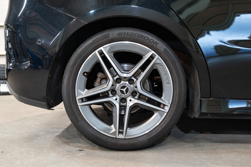 メルセデスベンツ Bクラス B180 AMGﾗｲﾝ ﾚｻﾞｰEX&ｱﾄﾞﾊﾞﾝｽﾄﾞ&ﾅﾋﾞｹﾞｰｼｮﾝ&ﾚｰﾀﾞｰｾｰﾌﾃｨPKG　黒×赤革 ﾊﾟﾉﾗﾏSR MBUXﾅﾋﾞ ﾌﾙｾｸﾞ 360ｶﾒﾗ ﾍｯﾄﾞｱｯﾌﾟD 自動ﾃｰﾙｹﾞｰﾄ LEDﾍｯﾄﾞﾗｲﾄ ｼｰﾄﾋｰﾀｰ 18ｲﾝﾁAW　2年保証付