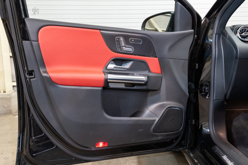 メルセデスベンツ Bクラス B180 AMGﾗｲﾝ ﾚｻﾞｰEX&ｱﾄﾞﾊﾞﾝｽﾄﾞ&ﾅﾋﾞｹﾞｰｼｮﾝ&ﾚｰﾀﾞｰｾｰﾌﾃｨPKG　黒×赤革 ﾊﾟﾉﾗﾏSR MBUXﾅﾋﾞ ﾌﾙｾｸﾞ 360ｶﾒﾗ ﾍｯﾄﾞｱｯﾌﾟD 自動ﾃｰﾙｹﾞｰﾄ LEDﾍｯﾄﾞﾗｲﾄ ｼｰﾄﾋｰﾀｰ 18ｲﾝﾁAW　2年保証付