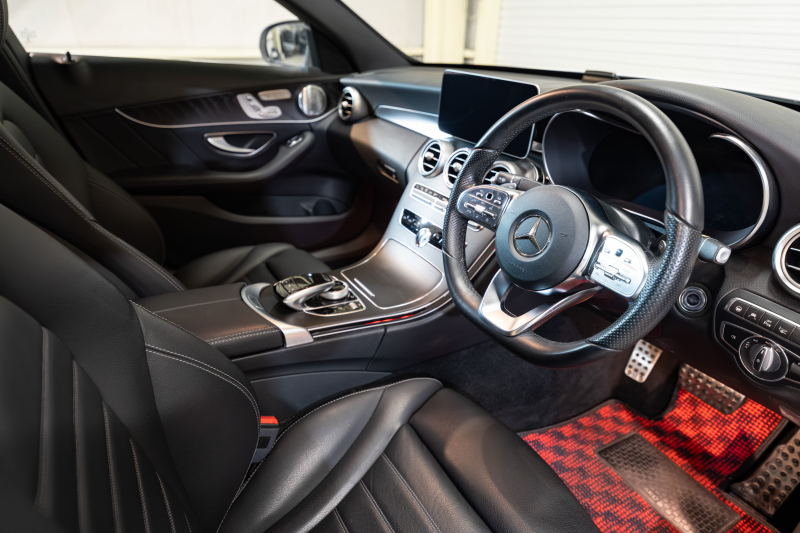 メルセデスベンツ Cクラス C220d AVG AMGﾗｲﾝ ﾚｻﾞｰｴｸｽｸﾙｰｼﾌﾞ&ﾚｰﾀﾞｰSP　後期 黒革 純正ﾅﾋﾞTV ﾌﾞﾙﾒｽﾀｰ ﾊﾞｯｸｶﾒﾗ ﾍｯﾄﾞｱｯﾌﾟD AIRｻｽ 自動ﾄﾗﾝｸ ﾌｯﾄｵｰﾌﾟﾅｰ ACC BSM　2年保証