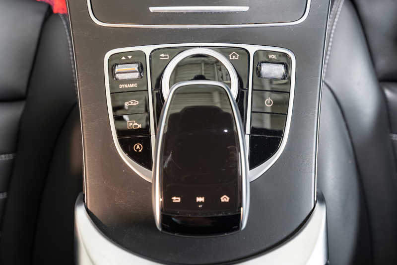 メルセデスベンツ Cクラス C220d AVG AMGﾗｲﾝ ﾚｻﾞｰｴｸｽｸﾙｰｼﾌﾞ&ﾚｰﾀﾞｰSP　後期 黒革 純正ﾅﾋﾞTV ﾌﾞﾙﾒｽﾀｰ ﾊﾞｯｸｶﾒﾗ ﾍｯﾄﾞｱｯﾌﾟD AIRｻｽ 自動ﾄﾗﾝｸ ﾌｯﾄｵｰﾌﾟﾅｰ ACC BSM　2年保証