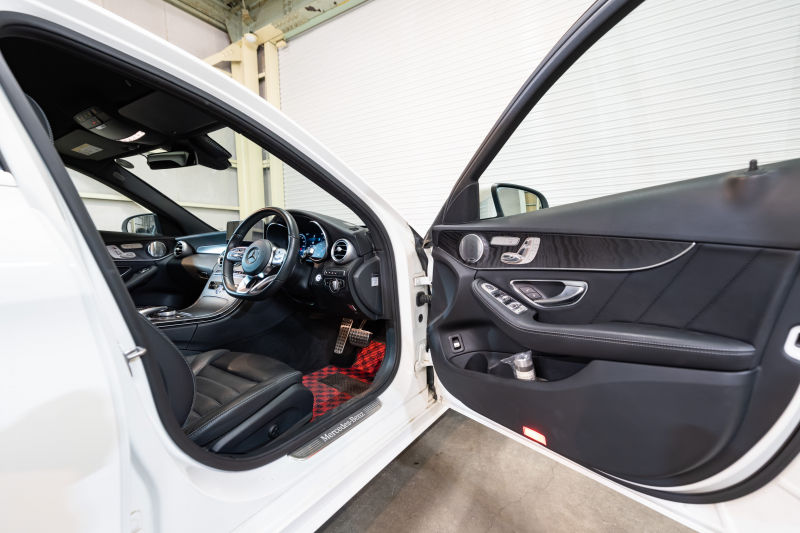 メルセデスベンツ Cクラス C220d AVG AMGﾗｲﾝ ﾚｻﾞｰｴｸｽｸﾙｰｼﾌﾞ&ﾚｰﾀﾞｰSP　後期 黒革 純正ﾅﾋﾞTV ﾌﾞﾙﾒｽﾀｰ ﾊﾞｯｸｶﾒﾗ ﾍｯﾄﾞｱｯﾌﾟD AIRｻｽ 自動ﾄﾗﾝｸ ﾌｯﾄｵｰﾌﾟﾅｰ ACC BSM　2年保証