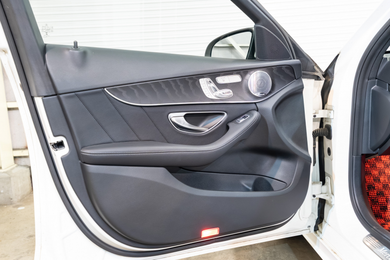 メルセデスベンツ Cクラス C220d AVG AMGﾗｲﾝ ﾚｻﾞｰｴｸｽｸﾙｰｼﾌﾞ&ﾚｰﾀﾞｰSP　後期 黒革 純正ﾅﾋﾞTV ﾌﾞﾙﾒｽﾀｰ ﾊﾞｯｸｶﾒﾗ ﾍｯﾄﾞｱｯﾌﾟD AIRｻｽ 自動ﾄﾗﾝｸ ﾌｯﾄｵｰﾌﾟﾅｰ ACC BSM　2年保証