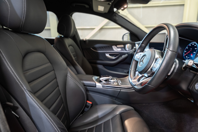メルセデスベンツ Cクラス C220d AVG AMGﾗｲﾝ ﾚｻﾞｰｴｸｽｸﾙｰｼﾌﾞ&ﾚｰﾀﾞｰSP　後期 黒革 純正ﾅﾋﾞTV ﾌﾞﾙﾒｽﾀｰ ﾊﾞｯｸｶﾒﾗ ﾍｯﾄﾞｱｯﾌﾟD AIRｻｽ 自動ﾄﾗﾝｸ ﾌｯﾄｵｰﾌﾟﾅｰ ACC BSM　2年保証