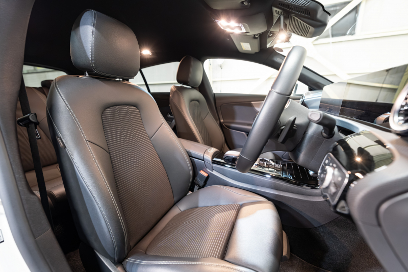 メルセデスベンツ CLAクラス CLA250 ｼｭｰﾃｨﾝｸﾞﾌﾞﾚｰｸ 4MATIC ﾅﾋﾞｹﾞｰｼｮﾝ&ﾚｰﾀﾞｰPKG　1ｵﾅ 黒半革 ｼｰﾄﾋｰﾀｰ MBUXﾅﾋﾞ ﾌﾙｾｸﾞTV ﾊﾞｯｸｶﾒﾗ LEDﾍｯﾄﾞﾗｲﾄ 純正18ｲﾝﾁAW　2年保証付