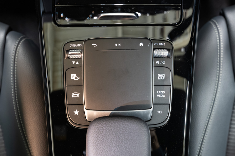 メルセデスベンツ CLAクラス CLA250 ｼｭｰﾃｨﾝｸﾞﾌﾞﾚｰｸ 4MATIC ﾅﾋﾞｹﾞｰｼｮﾝ&ﾚｰﾀﾞｰPKG　1ｵﾅ 黒半革 ｼｰﾄﾋｰﾀｰ MBUXﾅﾋﾞ ﾌﾙｾｸﾞTV ﾊﾞｯｸｶﾒﾗ LEDﾍｯﾄﾞﾗｲﾄ 純正18ｲﾝﾁAW　2年保証付