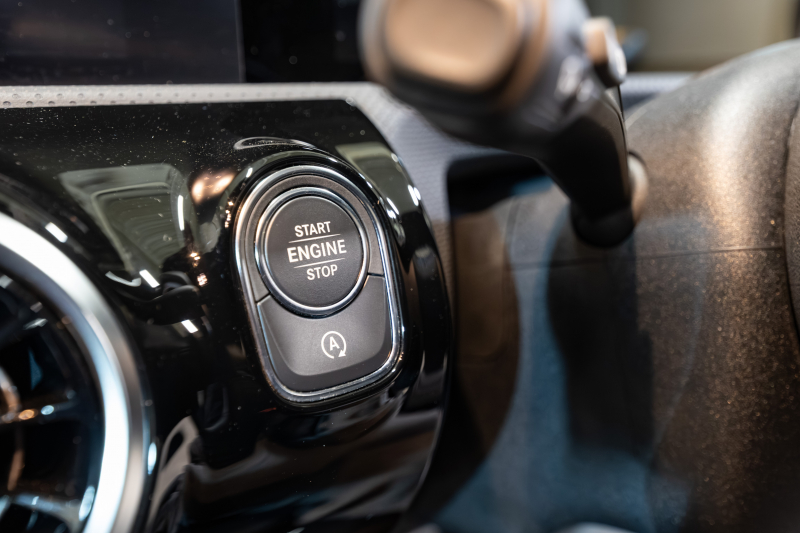 メルセデスベンツ CLAクラス CLA250 ｼｭｰﾃｨﾝｸﾞﾌﾞﾚｰｸ 4MATIC ﾅﾋﾞｹﾞｰｼｮﾝ&ﾚｰﾀﾞｰPKG　1ｵﾅ 黒半革 ｼｰﾄﾋｰﾀｰ MBUXﾅﾋﾞ ﾌﾙｾｸﾞTV ﾊﾞｯｸｶﾒﾗ LEDﾍｯﾄﾞﾗｲﾄ 純正18ｲﾝﾁAW　2年保証付