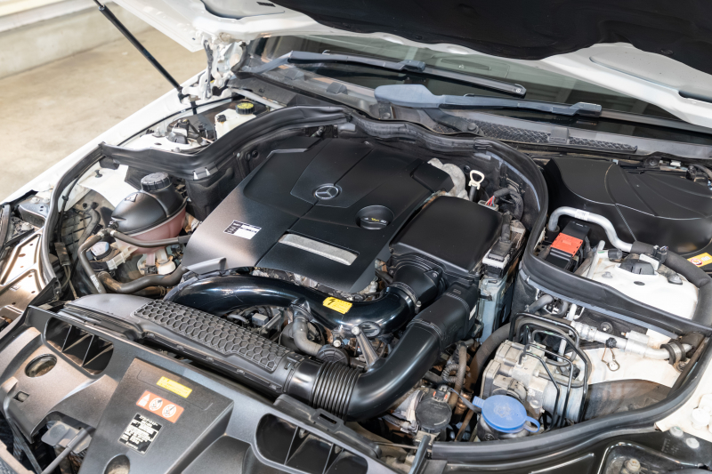 メルセデスベンツ Eクラス E250ｶﾌﾞﾘｵﾚ AMGｽﾎﾟｰﾂ&ｺﾝﾌｫｰﾄ&ﾚｰﾀﾞｰｾｰﾌﾃｨPKG　後期 1ｵｰﾅｰ 赤幌 赤革 ｼｰﾄﾋｰﾀｰ ﾏﾙﾁｺﾝﾄﾛｰﾙｼｰﾄﾊﾞｯｸ 純正ﾅﾋﾞ ﾌﾙｾｸﾞTV 360ｶﾒﾗ LEDﾍｯﾄﾞ AMGｴｱﾛ&18AW 7AT　2年保証