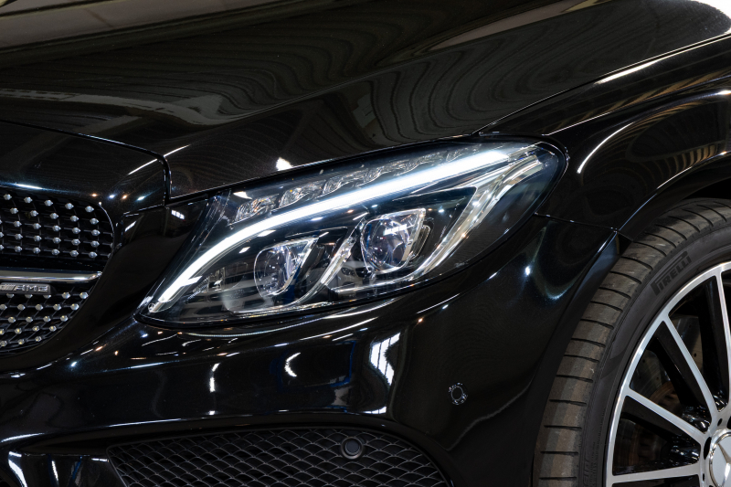 AMG Cクラス C43 4MATIC ｶﾌﾞﾘｵﾚ ﾚｰﾀﾞｰSP　赤帆 黒革 ｼｰﾄﾋｰﾀｰ ｴｱｽｶｰﾌ 純正ﾅﾋﾞ ﾌﾙｾｸﾞTV Burmester LEDﾍｯﾄﾞﾗｲﾄ ﾏﾙﾁｶﾗｰｱﾝﾋﾞｴﾝﾄﾗｲﾄ AMGｴｱﾛ&19ｲﾝﾁAW　2年保証