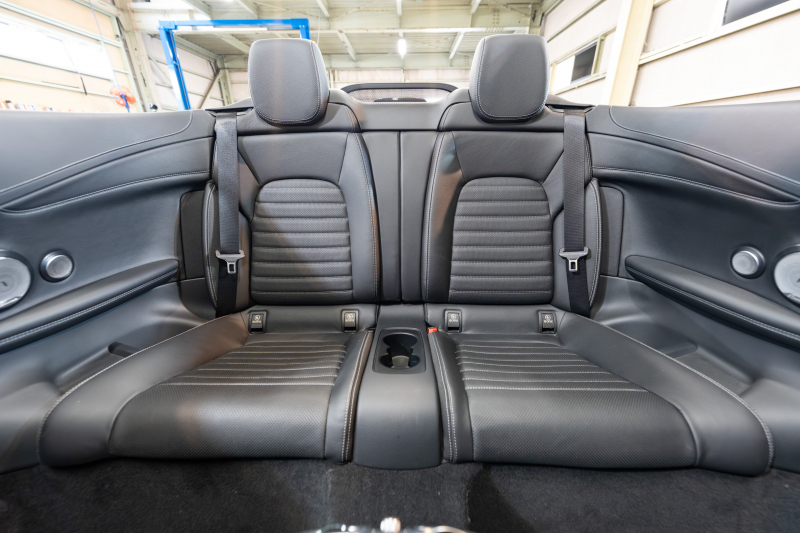 AMG Cクラス C43 4MATIC ｶﾌﾞﾘｵﾚ ﾚｰﾀﾞｰSP　赤帆 黒革 ｼｰﾄﾋｰﾀｰ ｴｱｽｶｰﾌ 純正ﾅﾋﾞ ﾌﾙｾｸﾞTV Burmester LEDﾍｯﾄﾞﾗｲﾄ ﾏﾙﾁｶﾗｰｱﾝﾋﾞｴﾝﾄﾗｲﾄ AMGｴｱﾛ&19ｲﾝﾁAW　2年保証