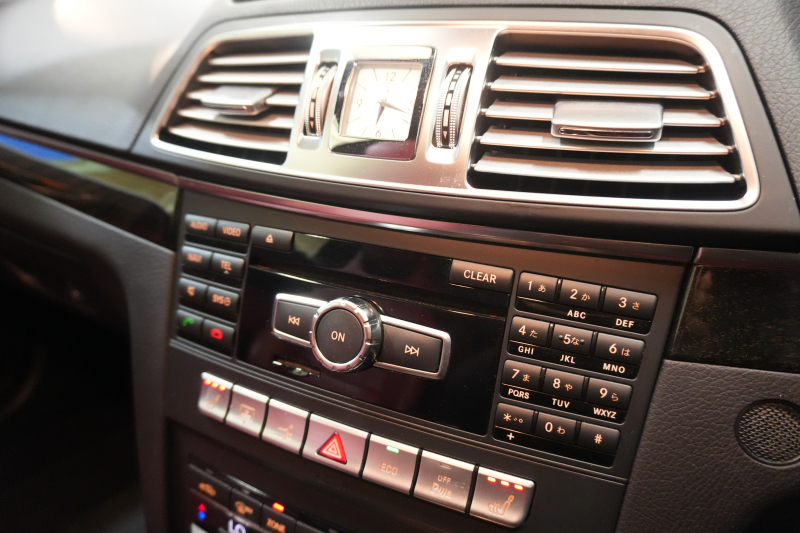 メルセデスベンツ Eクラス E250ｸｰﾍﾟ AMGｽﾎﾟｰﾂ&ﾚｰﾀﾞｰｾｰﾌﾃｨPKG　後期 Pｽﾀ 赤革 ﾅﾋﾞTV 360ｶﾒ LEDﾍｯﾄﾞﾗｲﾄ AMGｴｱﾛ&18AW ACC BSM LCW　2年保証