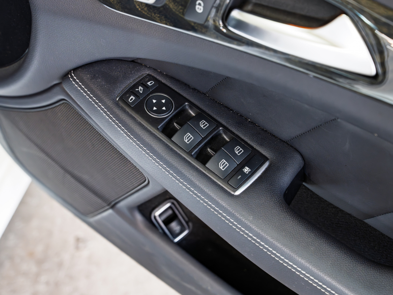 メルセデスベンツ CLS CLS220d ｼｭｰﾃｨﾝｸﾞﾌﾞﾚｰｸ AVG AMGｽﾎﾟｰﾂ&ﾚｰﾀﾞｰｾｰﾌﾃｲPKG　 後期ﾓﾃﾞﾙ 黒革 ﾊﾟﾉﾗﾏｻﾝﾙｰﾌ ｼｰﾄﾋｰﾀｰ 純正ﾅﾋﾞ ﾌﾙｾｸﾞTV 360ｶﾒﾗ LEDﾍｯﾄﾞﾗｲﾄ AMGｴｱﾛ&19ｲﾝﾁAW　2年保証