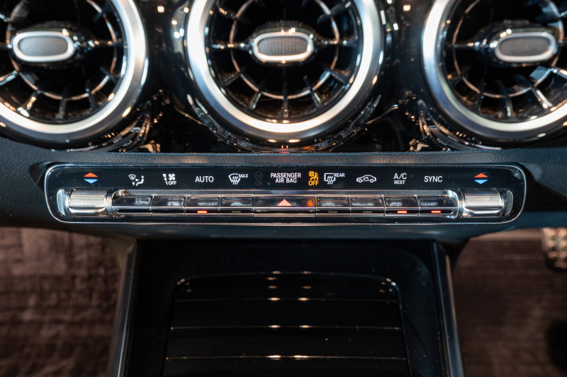 メルセデスベンツ Bクラス B200d AMGﾗｲﾝ ﾅﾋﾞｹﾞｰｼｮﾝ&ﾚｰﾀﾞｰｾｰﾌﾃｨPKG　黒半革 ｼｰﾄﾋｰﾀｰ MBUXﾅﾋﾞ ﾌﾙｾｸﾞTV Bｶﾒﾗ ﾜｲﾔﾚｽﾁｬｰｼﾞ PTS ﾏﾙﾁﾋﾞｰﾑLED 自動Rｹﾞｰﾄ&ﾊﾝｽﾞﾌﾘｰA AMGｴｱﾛ&18AW　2年保証付