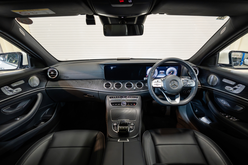 メルセデスベンツ Eクラス E250ﾜｺﾞﾝ AVGｽﾎﾟｰﾂ ｴｸｽｸﾙｰｼﾌﾞPKG ﾚｰﾀﾞｰSP　中期 黒革 ﾊﾟﾉﾗﾏSR ﾅﾋﾞTV Meｺﾈ carplay ﾌﾞﾙﾒｽﾀｰ ﾍｯﾄﾞｱｯﾌﾟD ｴｱﾊﾞﾗﾝｽP 自動ﾄﾗﾝｸ ﾌｯﾄｵｰﾌﾟﾅｰ Newﾃﾞｻﾞｲﾝｽﾃｱ　2年保証