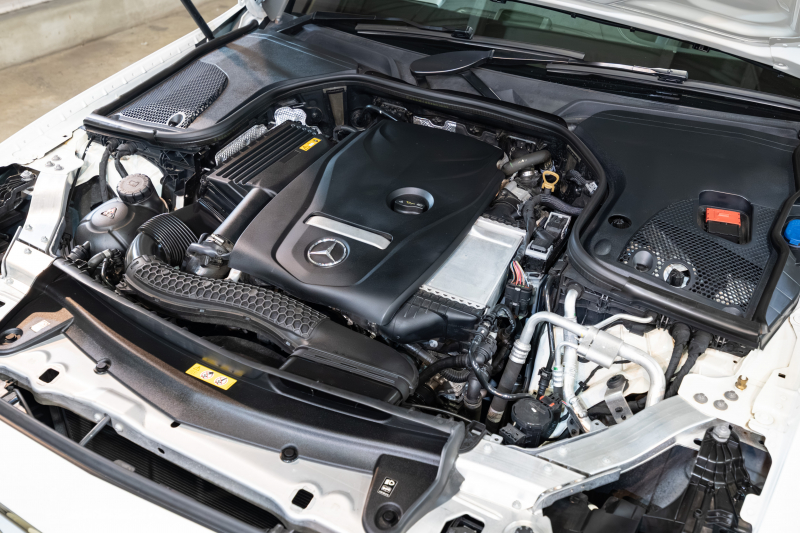メルセデスベンツ Eクラス E250ﾜｺﾞﾝ AVGｽﾎﾟｰﾂ ｴｸｽｸﾙｰｼﾌﾞPKG ﾚｰﾀﾞｰSP　中期 黒革 ﾊﾟﾉﾗﾏSR ﾅﾋﾞTV Meｺﾈ carplay ﾌﾞﾙﾒｽﾀｰ ﾍｯﾄﾞｱｯﾌﾟD ｴｱﾊﾞﾗﾝｽP 自動ﾄﾗﾝｸ ﾌｯﾄｵｰﾌﾟﾅｰ Newﾃﾞｻﾞｲﾝｽﾃｱ　2年保証