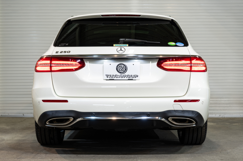 メルセデスベンツ Eクラス E250ﾜｺﾞﾝ AVGｽﾎﾟｰﾂ ｴｸｽｸﾙｰｼﾌﾞPKG ﾚｰﾀﾞｰSP　中期 黒革 ﾊﾟﾉﾗﾏSR ﾅﾋﾞTV Meｺﾈ carplay ﾌﾞﾙﾒｽﾀｰ ﾍｯﾄﾞｱｯﾌﾟD ｴｱﾊﾞﾗﾝｽP 自動ﾄﾗﾝｸ ﾌｯﾄｵｰﾌﾟﾅｰ Newﾃﾞｻﾞｲﾝｽﾃｱ　2年保証