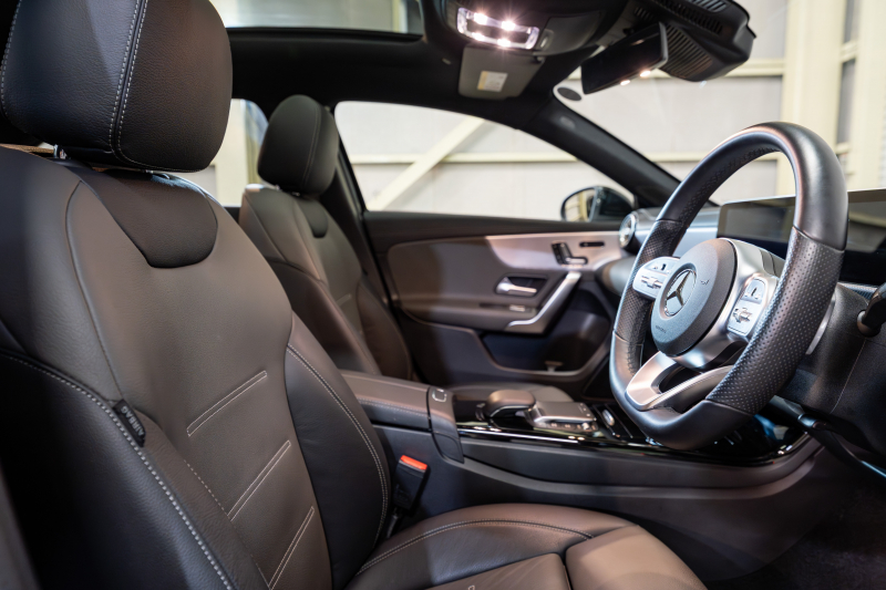 メルセデスベンツ Aクラス A250ｾﾀﾞﾝ 4MATIC AMGﾗｲﾝ ﾚｻﾞｰEXC&ｱﾄﾞﾊﾞﾝｽﾄﾞ&ﾚｰﾀﾞｰSP　黒灰革 ﾊﾟﾉﾗﾏSR MBUXﾅﾋﾞ 360ｶﾒﾗ ﾜｲﾔﾚｽﾁｬｰｼﾞ ﾍｯﾄﾞｱｯﾌﾟD ADVｽﾋﾟｰｶｰ LEDﾍｯﾄﾞﾗｲﾄ　2年保証