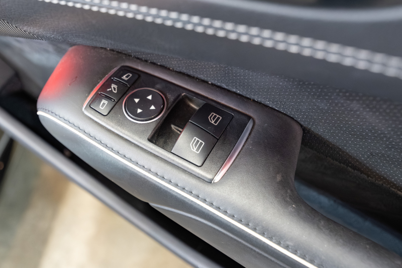 メルセデスベンツ SLクラス SL400 ﾚｰﾀﾞｰｾｰﾌﾃｨPKG　後期 黒革 ｼｰﾄﾋｰﾀｰ ﾍﾞﾝﾁﾚｰﾀｰ ｴｱｽｶｰﾌ 純正ﾅﾋﾞ ﾌﾙｾｸﾞTV ABCｻｽﾍﾟﾝｼｮﾝ 自動Rｹﾞｰﾄ LEDﾍｯﾄﾞﾗｲﾄ ACC AMGｴｱﾛ&19ｲﾝﾁAW 　2年保証