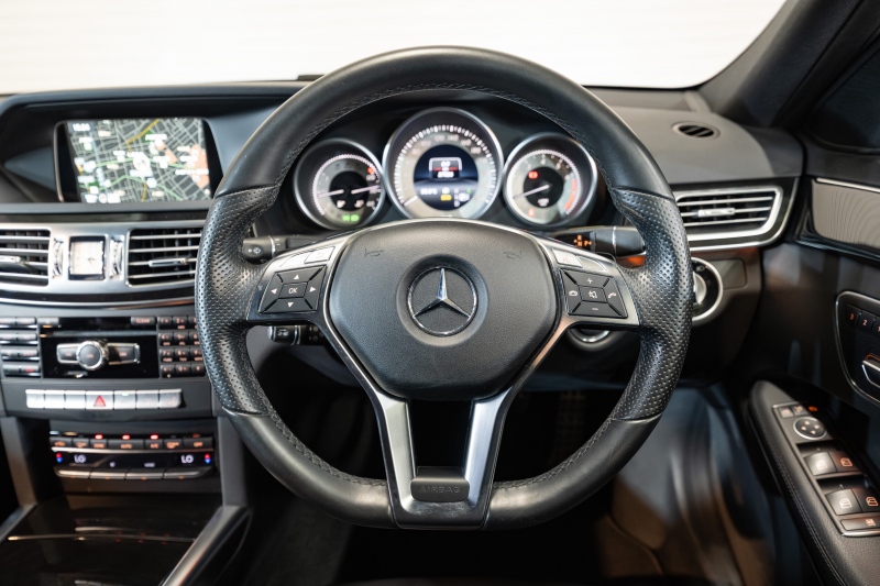 メルセデスベンツ Eクラス E250 AVG AMGｽﾎﾟｰﾂ&ﾚｰﾀﾞｰｾｰﾌﾃｲPKG　 後期ﾓﾃﾞﾙ  1ｵｰﾅｰ 黒半革 ｼｰﾄﾋｰﾀｰ 純正ﾅﾋﾞ ﾌﾙｾｸﾞTV 360ｶﾒﾗ LEDﾍｯﾄﾞﾗｲﾄ AMGｴｱﾛ&18ｲﾝﾁAW　2年保証