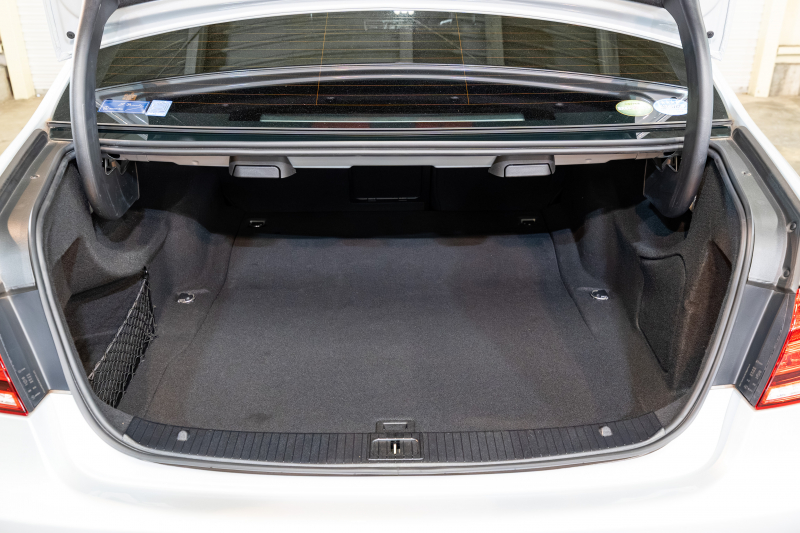 メルセデスベンツ Eクラス E250 AVG AMGｽﾎﾟｰﾂ&ﾚｰﾀﾞｰｾｰﾌﾃｲPKG　 後期ﾓﾃﾞﾙ  1ｵｰﾅｰ 黒半革 ｼｰﾄﾋｰﾀｰ 純正ﾅﾋﾞ ﾌﾙｾｸﾞTV 360ｶﾒﾗ LEDﾍｯﾄﾞﾗｲﾄ AMGｴｱﾛ&18ｲﾝﾁAW　2年保証