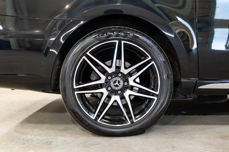 メルセデスベンツ Vクラス V220d AVG ﾛﾝｸﾞ AMGﾗｲﾝPKG  ｴｸｽｸﾙｰｼﾌﾞｼｰﾄ&ﾚｰﾀﾞｰSP　後期 黒革 ﾋｰﾀｰ ﾊﾟﾉﾗﾏｻﾝﾙｰﾌ 10.25ｲﾝﾁﾜｲﾄﾞﾅﾋﾞ 360ｶﾒﾗ Burmesterｻｳﾝﾄﾞ  AMGｴｱﾛ&19AW　2年保証