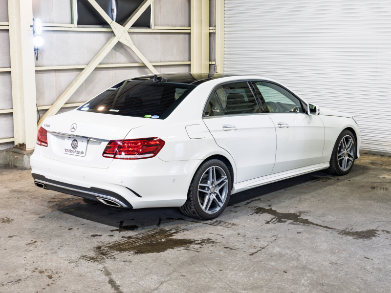 メルセデスベンツ Eクラス E300 AVG AMGｽﾎﾟｰﾂ&ﾚｰﾀﾞｰｾｰﾌﾃｲPKG　 後期ﾓﾃﾞﾙ 黒革 ﾊﾟﾉﾗﾏｻﾝﾙｰﾌ ｼｰﾄﾋｰﾀｰ 純正ﾅﾋﾞ ﾌﾙｾｸﾞTV ﾊﾞｯｸｶﾒﾗ LEDﾍｯﾄﾞﾗｲﾄ AMGｴｱﾛ&18ｲﾝﾁAW　2年保証