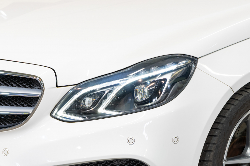 メルセデスベンツ Eクラス E350 ﾌﾞﾙｰﾃｯｸ AVG AMGｽﾎﾟｰﾂ&ｵｰﾃﾞｨｵﾋﾞｼﾞｭｱﾙ＆ﾚｰﾀﾞｰｾｰﾌﾃｲPKG　 後期ﾓﾃﾞﾙ 黒革 ｼｰﾄﾋｰﾀｰ Harman/Kardon 純正ﾅﾋﾞ ﾌﾙｾｸﾞTV ﾊﾞｯｸｶﾒﾗ ﾘｱｴﾝﾀｰ LEDﾍｯﾄﾞﾗｲﾄ AMGｴｱﾛ&18ｲﾝﾁAW　2年保証
