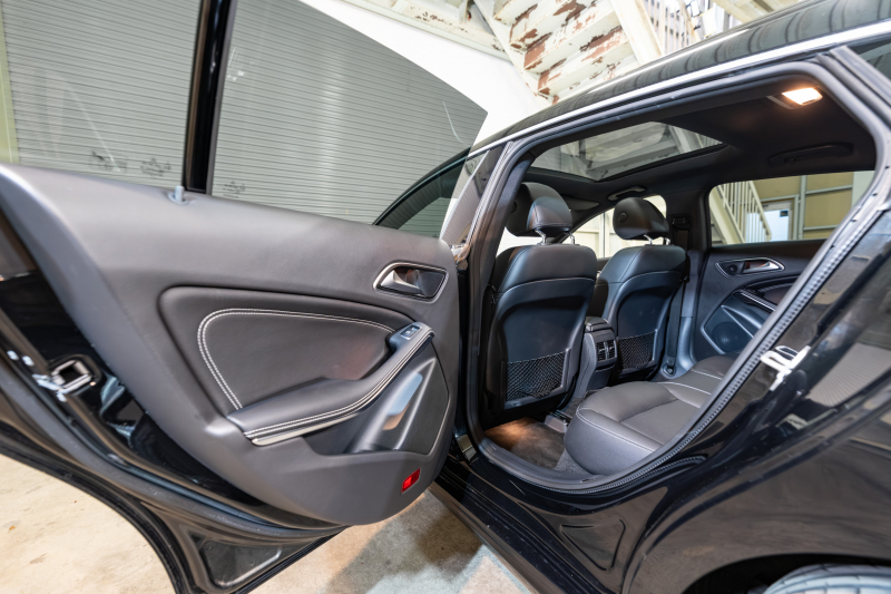 メルセデスベンツ CLAクラス CLA220 4MATIC ｼｭｰﾃｨﾝｸﾞﾌﾞﾚｰｸ ﾌﾟﾚﾐｱﾑ&ﾚｰﾀﾞｰｾｰﾌﾃｨPKG　後期 Pｽﾀ 黒革 ｻﾝﾙｰﾌ ｼｰﾄﾋｰﾀｰ 純正ﾅﾋﾞ ﾌﾙｾｸﾞTV harman/kardon CarPlay Bｶﾒﾗ PTS LEDﾍｯﾄﾞﾗｲﾄ ｱﾝﾋﾞｴﾝﾄ 18ｲﾝﾁAW　2年保証付