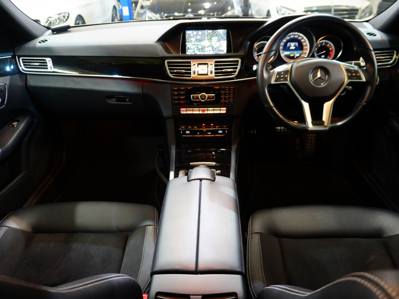 メルセデスベンツ Eクラス E250 ワゴン AVG AMGｽﾎﾟｰﾂ&ﾚｰﾀﾞｰｾｰﾌﾃｲPKG　 後期ﾓﾃﾞﾙ 黒革 ﾊﾟﾉﾗﾏｻﾝﾙｰﾌ ｼｰﾄﾋｰﾀｰ 純正ﾅﾋﾞ ﾌﾙｾｸﾞTV 360ｶﾒﾗ LEDﾍｯﾄﾞﾗｲﾄ AMGｴｱﾛ&18ｲﾝﾁAW　2年保証付