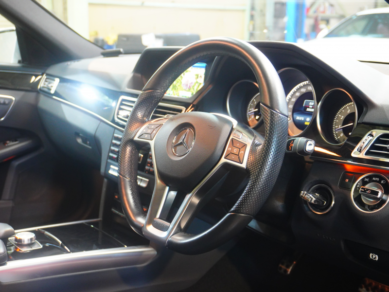 メルセデスベンツ Eクラス E250 ワゴン AVG AMGｽﾎﾟｰﾂ&ﾚｰﾀﾞｰｾｰﾌﾃｲPKG　 後期ﾓﾃﾞﾙ 黒革 ﾊﾟﾉﾗﾏｻﾝﾙｰﾌ ｼｰﾄﾋｰﾀｰ 純正ﾅﾋﾞ ﾌﾙｾｸﾞTV 360ｶﾒﾗ LEDﾍｯﾄﾞﾗｲﾄ AMGｴｱﾛ&18ｲﾝﾁAW　2年保証付