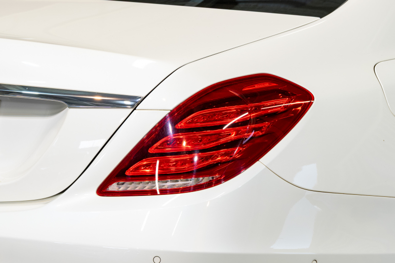 メルセデスベンツ Sクラス S550ﾛﾝｸﾞ AMGｽﾎﾟｰﾂ&ﾗｸﾞｼﾞｭｱﾘｰ&ﾚｰﾀﾞｰｾｰﾌﾃｨPKG　黒革 ｼｰﾄﾋｰﾀｰ&ｸｰﾗｰ ﾊﾟﾉﾗﾏSR 純正ﾅﾋﾞ ﾌﾙｾｸﾞTV 360ｶﾒﾗ Burmester 自動ﾄﾗﾝｸ&ﾊﾝｽﾞﾌﾘｰA LEDﾗｲﾄ AMGｴｱﾛ&19ｲﾝﾁAW　2年保証