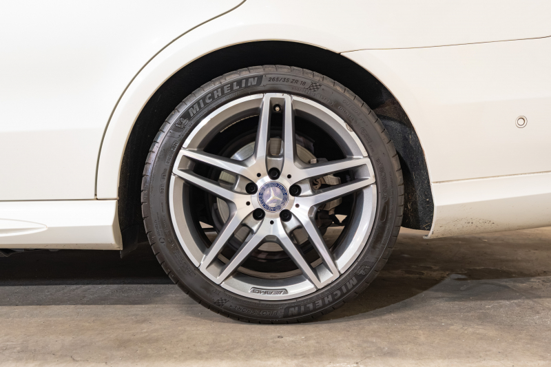 メルセデスベンツ Eクラス E250 ワゴン AVG AMGｽﾎﾟｰﾂ&ﾚｰﾀﾞｰｾｰﾌﾃｲPKG　 後期ﾓﾃﾞﾙ 黒革 ｼｰﾄﾋｰﾀｰ 純正ﾅﾋﾞ ﾌﾙｾｸﾞTV 360ｶﾒﾗ LEDﾍｯﾄﾞﾗｲﾄ AMGｴｱﾛ&18ｲﾝﾁAW　2年保証付