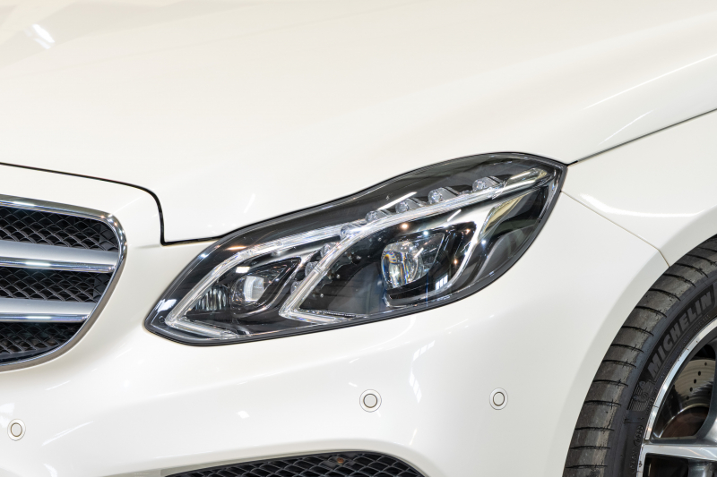 メルセデスベンツ Eクラス E250 ワゴン AVG AMGｽﾎﾟｰﾂ&ﾚｰﾀﾞｰｾｰﾌﾃｲPKG　 後期ﾓﾃﾞﾙ 黒革 ｼｰﾄﾋｰﾀｰ 純正ﾅﾋﾞ ﾌﾙｾｸﾞTV 360ｶﾒﾗ LEDﾍｯﾄﾞﾗｲﾄ AMGｴｱﾛ&18ｲﾝﾁAW　2年保証付
