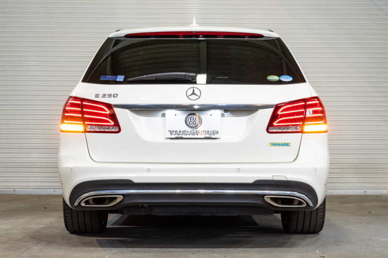 メルセデスベンツ Eクラス E250 ワゴン AVG AMGｽﾎﾟｰﾂ&ﾚｰﾀﾞｰｾｰﾌﾃｲPKG　 後期ﾓﾃﾞﾙ 黒革 ｼｰﾄﾋｰﾀｰ 純正ﾅﾋﾞ ﾌﾙｾｸﾞTV 360ｶﾒﾗ LEDﾍｯﾄﾞﾗｲﾄ AMGｴｱﾛ&18ｲﾝﾁAW　2年保証付