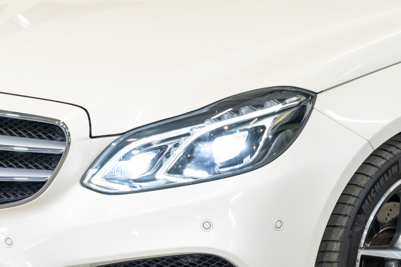 メルセデスベンツ Eクラス E250 ワゴン AVG AMGｽﾎﾟｰﾂ&ﾚｰﾀﾞｰｾｰﾌﾃｲPKG　 後期ﾓﾃﾞﾙ 黒革 ｼｰﾄﾋｰﾀｰ 純正ﾅﾋﾞ ﾌﾙｾｸﾞTV 360ｶﾒﾗ LEDﾍｯﾄﾞﾗｲﾄ AMGｴｱﾛ&18ｲﾝﾁAW　2年保証付