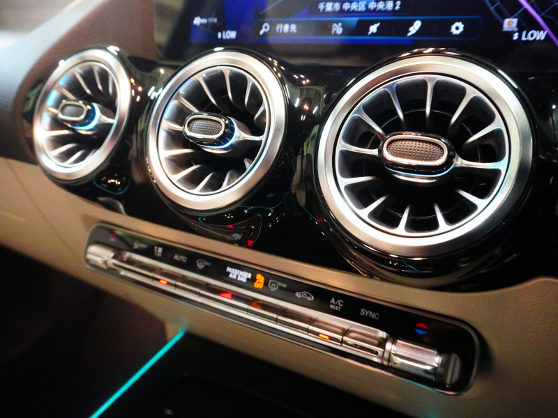 メルセデスベンツ Bクラス B200d ﾚｻﾞｰEXC ﾅﾋﾞ&ﾚｰﾀﾞｰSP　Pｽﾀ ﾍﾞｰｼﾞｭ革 MBUXﾅﾋﾞTV ｶｰﾌﾟﾚｲ ﾜｲﾔﾚｽﾁｬｰｼﾞ Bｶﾒ LEDﾗｲﾄ 自動ﾄﾗﾝｸ ﾌｯﾄｵｰﾌﾟﾅｰ 純正17AW　2年保証
