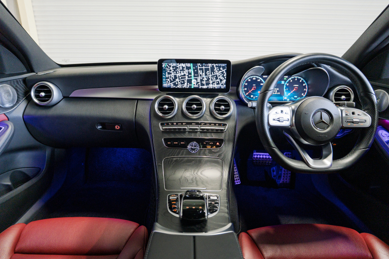 メルセデスベンツ Cクラス C200ﾜｺﾞﾝ AVG AMGﾗｲﾝ ﾚｻﾞｰｴｸｽｸﾙｰｼﾌﾞPKG　後期 赤革 ﾊﾟﾉﾗﾏSR ﾅﾋﾞTV Bｶﾒﾗ ﾌﾞﾙﾒｽﾀｰ 自動ﾄﾗﾝｸ ﾌｯﾄｵｰﾌﾟﾅｰ ｴｱﾊﾞﾗﾝｽP ﾍｯﾄﾞｱｯﾌﾟD LEDﾗｲﾄ 　2年保証