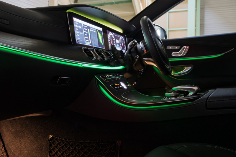 メルセデスベンツ Eクラス E250ﾜｺﾞﾝ AVG ｽﾎﾟｰﾂ 本革仕様　Pｽﾀ 黒革 ﾅﾋﾞTV 360ｶﾒﾗ ﾌﾞﾙﾒｽﾀｰ ﾍｯﾄﾞｱｯﾌﾟD 自動ﾄﾗﾝｸ ﾌｯﾄｵｰﾌﾟﾅｰ ｴｱﾊﾞﾗﾝｽPKG AMGｴｱﾛ&19AW ACC BSM LCW　2年保証