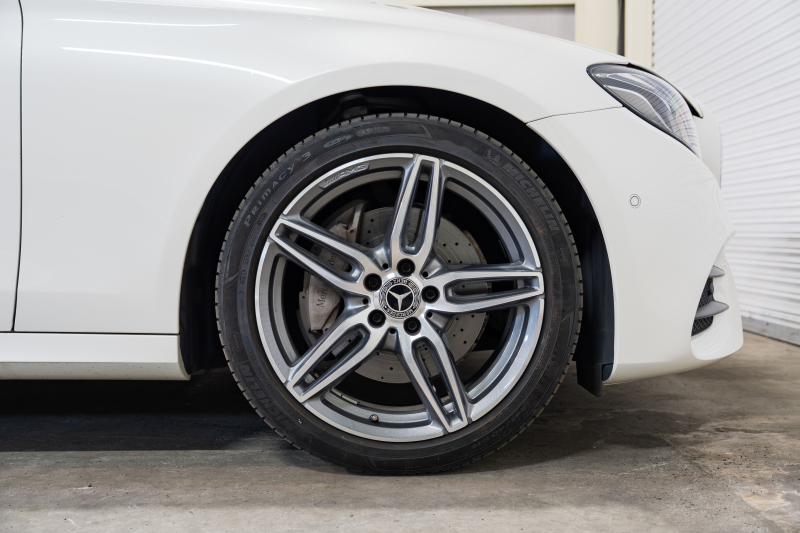 メルセデスベンツ Eクラス E250ﾜｺﾞﾝ AVG ｽﾎﾟｰﾂ 本革仕様　Pｽﾀ 黒革 ﾅﾋﾞTV 360ｶﾒﾗ ﾌﾞﾙﾒｽﾀｰ ﾍｯﾄﾞｱｯﾌﾟD 自動ﾄﾗﾝｸ ﾌｯﾄｵｰﾌﾟﾅｰ ｴｱﾊﾞﾗﾝｽPKG AMGｴｱﾛ&19AW ACC BSM LCW　2年保証