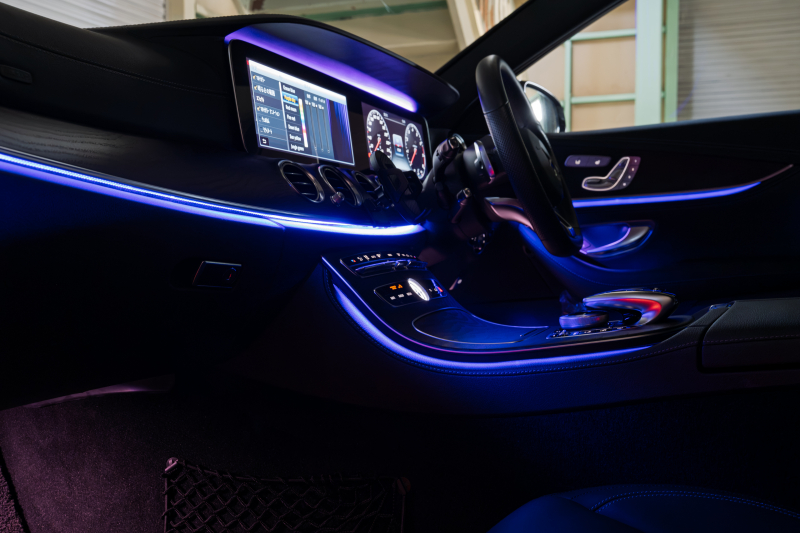 メルセデスベンツ Eクラス E250ﾜｺﾞﾝ AVG ｽﾎﾟｰﾂ 本革仕様　Pｽﾀ 黒革 ﾅﾋﾞTV 360ｶﾒﾗ ﾌﾞﾙﾒｽﾀｰ ﾍｯﾄﾞｱｯﾌﾟD 自動ﾄﾗﾝｸ ﾌｯﾄｵｰﾌﾟﾅｰ ｴｱﾊﾞﾗﾝｽPKG AMGｴｱﾛ&19AW ACC BSM LCW　2年保証