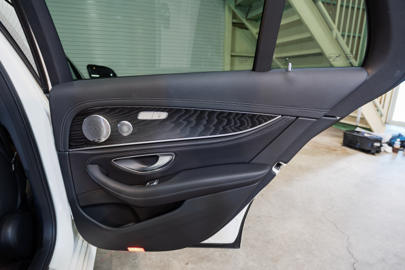 メルセデスベンツ Eクラス E250ﾜｺﾞﾝ AVG ｽﾎﾟｰﾂ 本革仕様　Pｽﾀ 黒革 ﾅﾋﾞTV 360ｶﾒﾗ ﾌﾞﾙﾒｽﾀｰ ﾍｯﾄﾞｱｯﾌﾟD 自動ﾄﾗﾝｸ ﾌｯﾄｵｰﾌﾟﾅｰ ｴｱﾊﾞﾗﾝｽPKG AMGｴｱﾛ&19AW ACC BSM LCW　2年保証