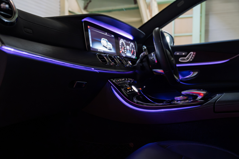 メルセデスベンツ Eクラス E220d ﾜｺﾞﾝ AVG AMGﾗｲﾝ ﾚｻﾞｰｴｸｽｸﾙｰｼﾌﾞPKG　中期 黒革 ﾊﾟﾉﾗﾏSR ﾅﾋﾞTV 360ｶﾒ ﾌﾞﾙﾒｽﾀｰ ﾍｯﾄﾞｱｯﾌﾟD ｴｱﾊﾞﾗﾝｽP Newﾃﾞｻﾞｲﾝｽﾃｱ 自動ﾄﾗﾝｸ ﾌｯﾄｵｰﾌﾟﾅｰ AMGｴｱﾛ&19AW ACC BSM LCW　2年保証