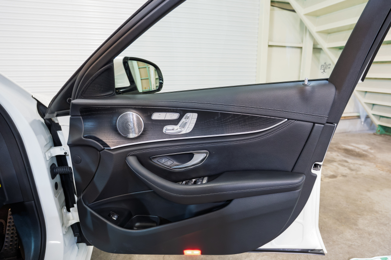 メルセデスベンツ Eクラス E220d ﾜｺﾞﾝ AVG AMGﾗｲﾝ ﾚｻﾞｰｴｸｽｸﾙｰｼﾌﾞPKG　中期 黒革 ﾊﾟﾉﾗﾏSR ﾅﾋﾞTV 360ｶﾒ ﾌﾞﾙﾒｽﾀｰ ﾍｯﾄﾞｱｯﾌﾟD ｴｱﾊﾞﾗﾝｽP Newﾃﾞｻﾞｲﾝｽﾃｱ 自動ﾄﾗﾝｸ ﾌｯﾄｵｰﾌﾟﾅｰ AMGｴｱﾛ&19AW ACC BSM LCW　2年保証