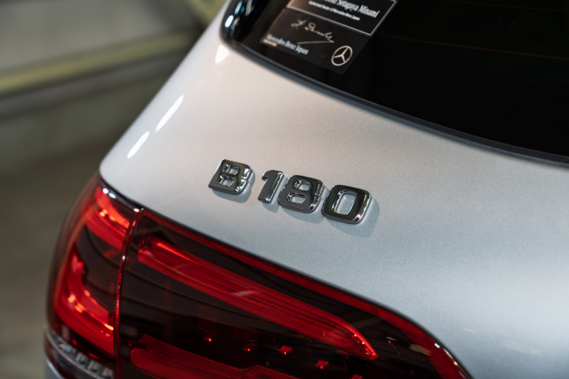 メルセデスベンツ Bクラス B180 ﾚｻﾞｰｴｸｽｸﾙｰｼﾌﾞ&ｱﾄﾞﾊﾞﾝｽﾄﾞ&ﾅﾋﾞPKG ﾚｰﾀﾞｰSP　黒革 ﾊﾟﾉﾗﾏSR MBUXﾅﾋﾞ ﾌﾙｾｸﾞ ﾜｲﾔﾚｽﾁｬｰｼﾞ 360ｶﾒ ﾍｯﾄﾞｱｯﾌﾟD ADVｽﾋﾟｰｶｰ ﾏﾙﾁｶﾗｰｱﾝﾋﾞｴﾝﾄﾗｲﾄ ACC BSM LCW　2年保証